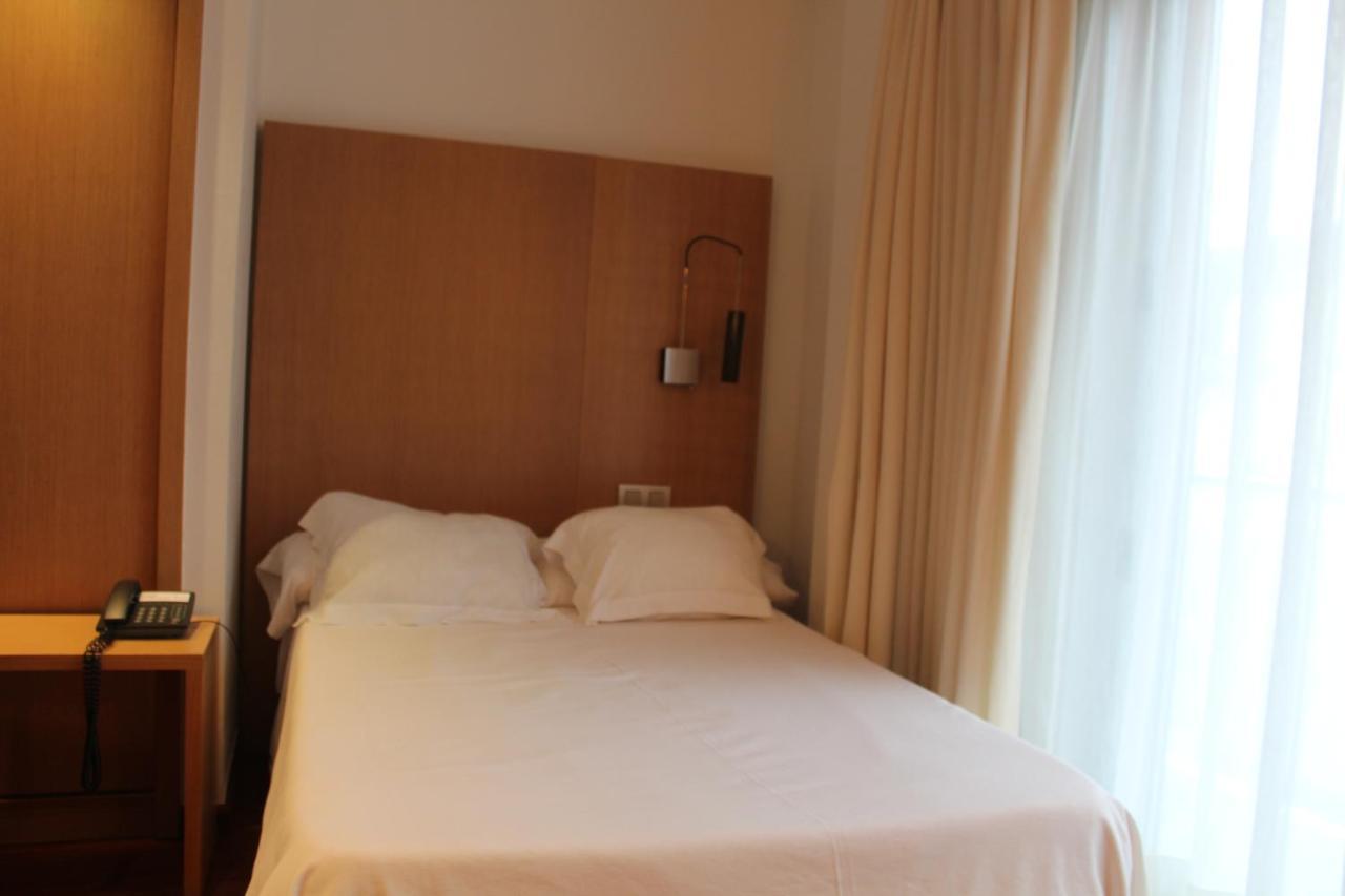 Hotel Ril Burela Экстерьер фото
