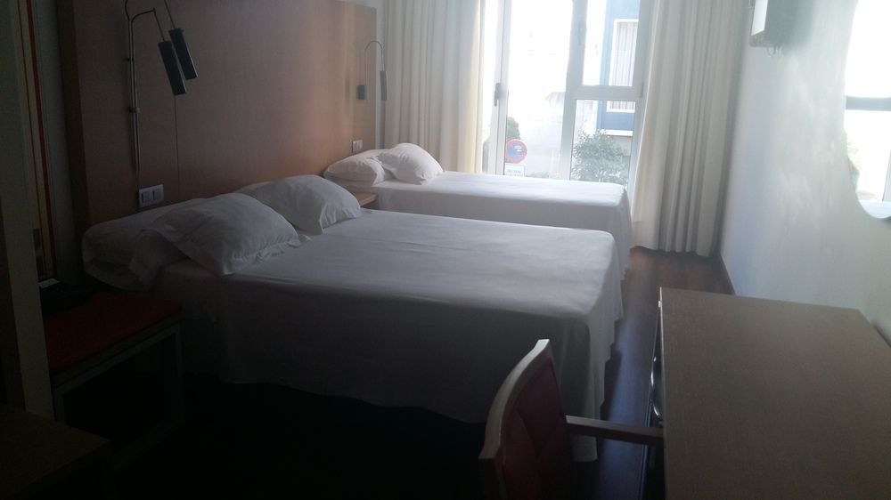 Hotel Ril Burela Экстерьер фото